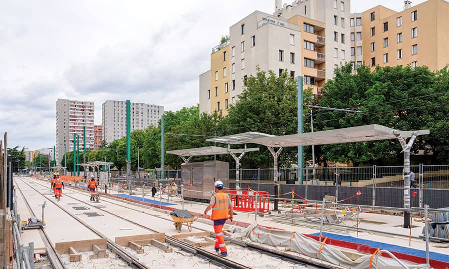 Travaux d'adaptation des infrastructures du tramway T1 pour permettre l'arrivée des nouveaux matériels roulants